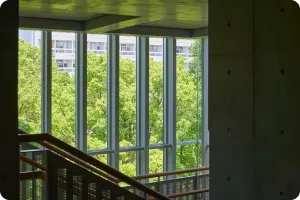1号館内観