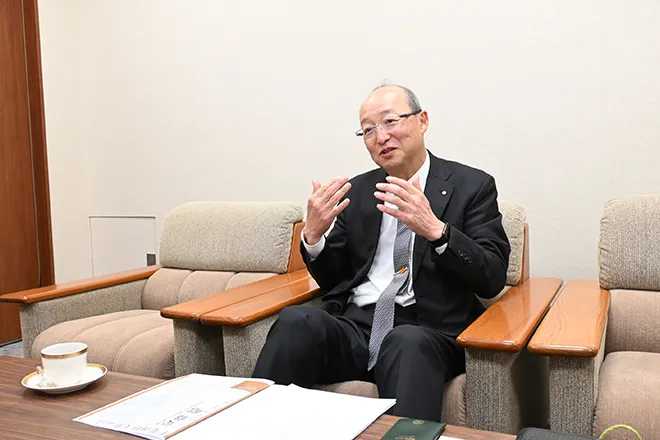 安藤 昭さん