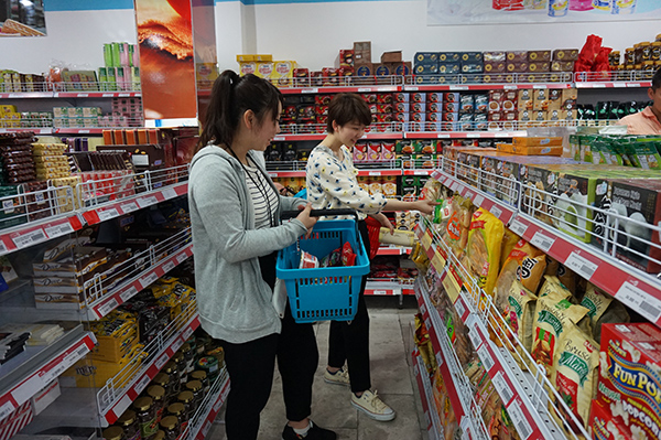 ドンコイ通り スーパーマーケット