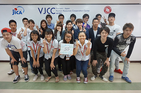 ベトナム国立貿易大学生との交流会