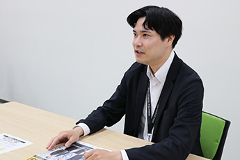 職員