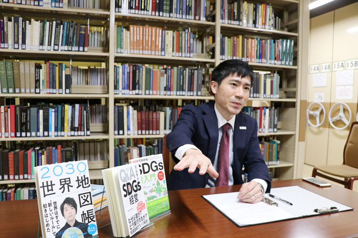 「大学図書館の人」中村