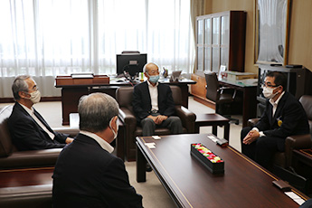 京成電鉄様マスク寄贈