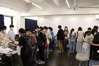 フードパントリー