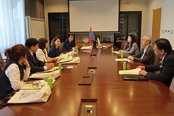 モンゴル税理士会と覚書を締結