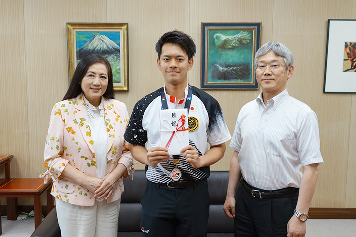 スポーツ奨励金