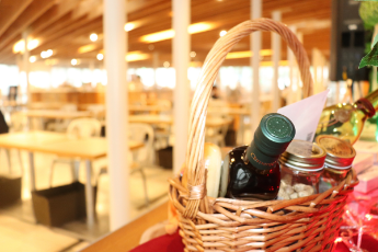 メニューディスプレイ背面