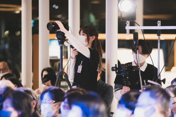 学生カメラマン