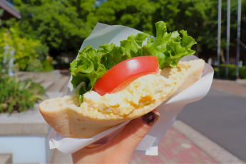 ツナと卵とキュウリのペッパーサラダ