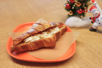 いちごホイップクロワッサン