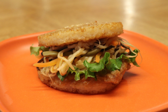 ビビンバナムルと焼肉