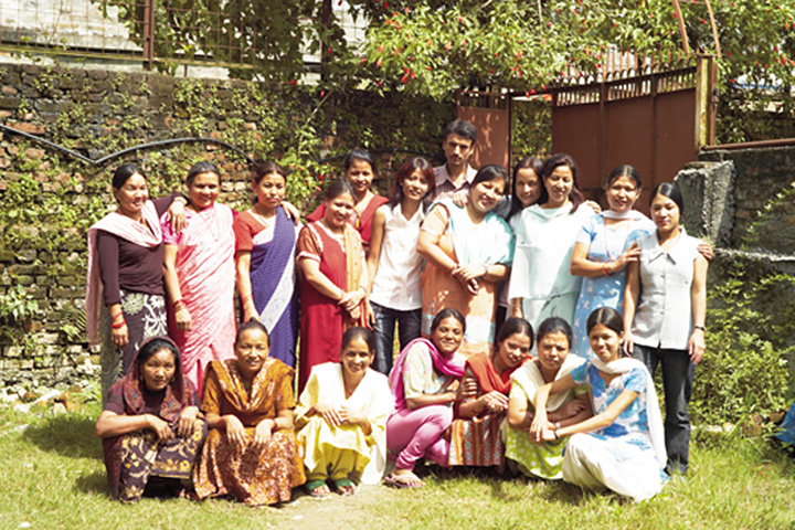 有限会社ネパリ・バザーロ