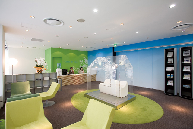 丸の内サテライト