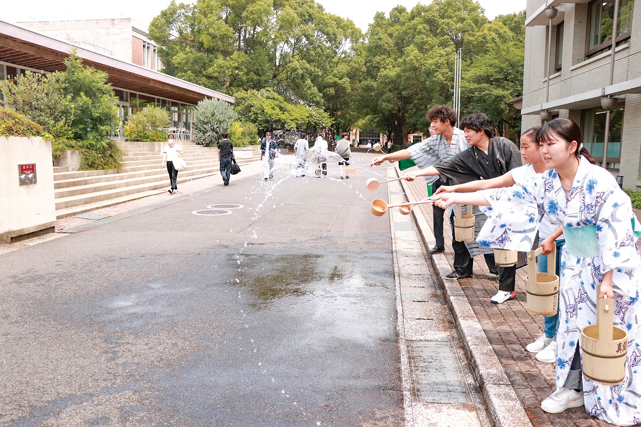 全学共通プログラムブース(学生団体SONE)